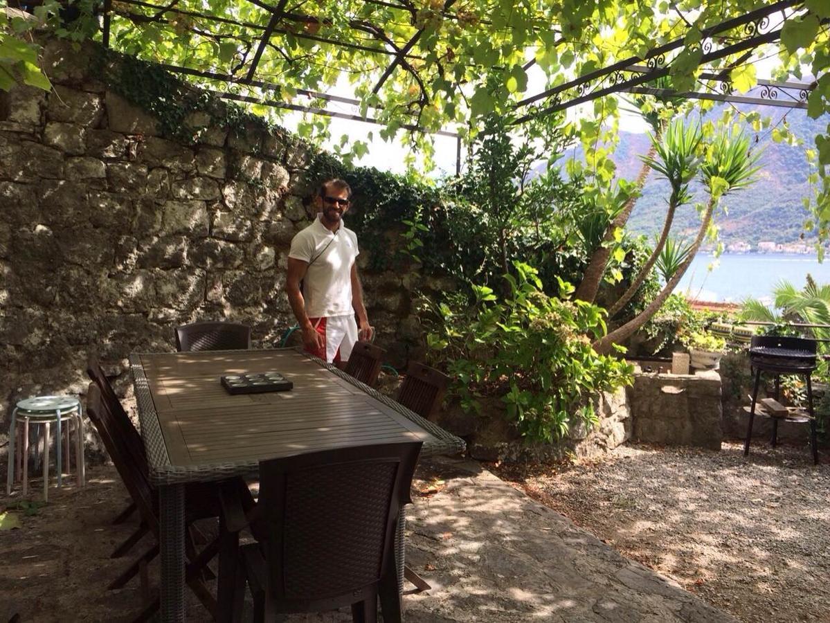 Be Happy In Perast Apartment Exterior photo
